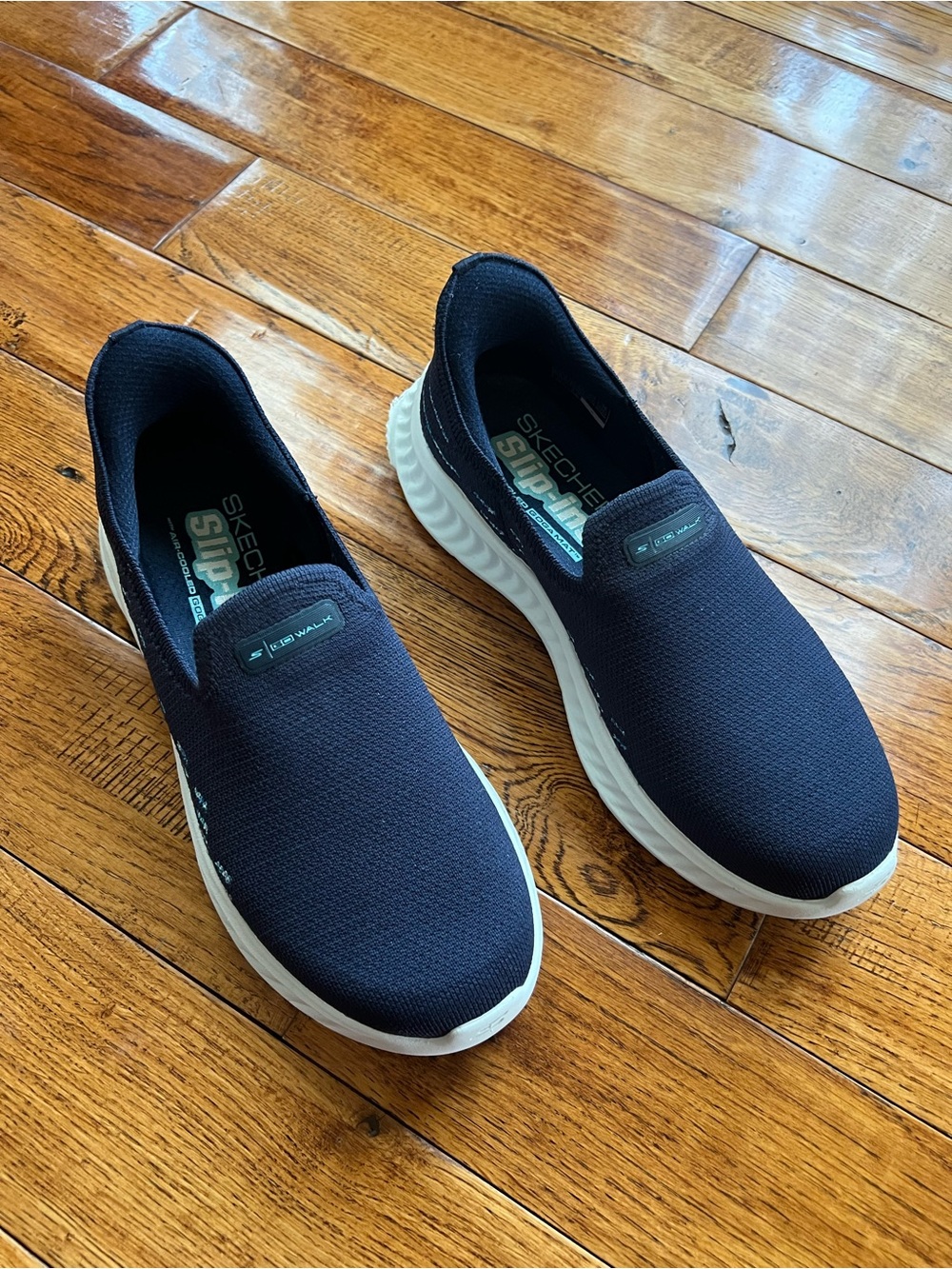 Skechers Slip-On Sneakers Women’s Slip-ins GO WALK Now Dreamy Navy Blue Size 7